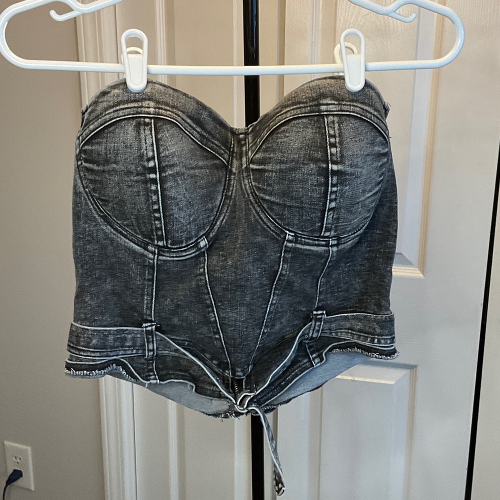 Fashion Nova Black Denim Crop Top